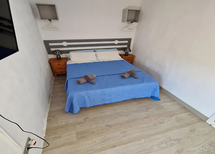 Apartment In Near Beaches *