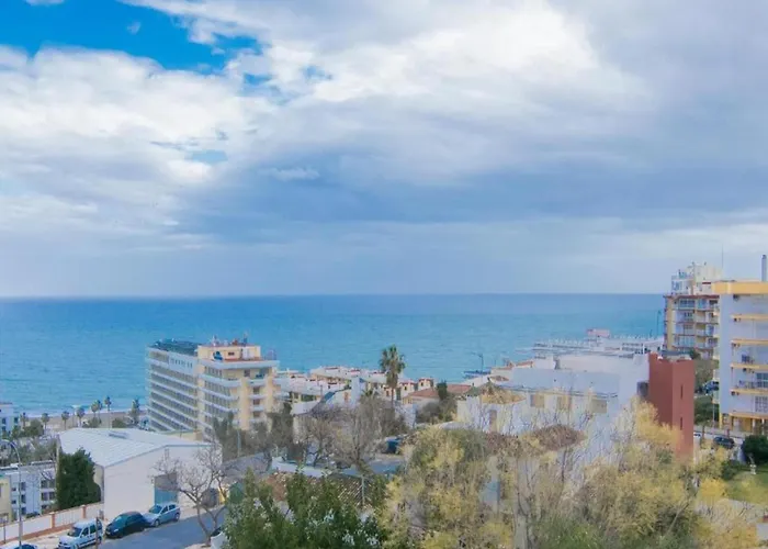 In Near Beaches Apartment